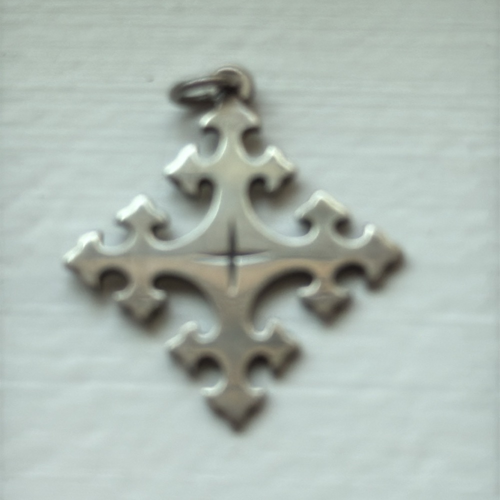James Avery retired cross